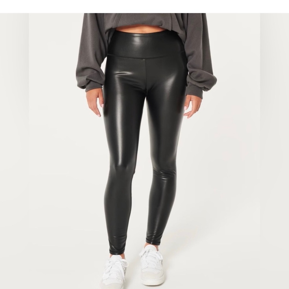 Hollister faux leather women’s leggings. Ultra high rise.